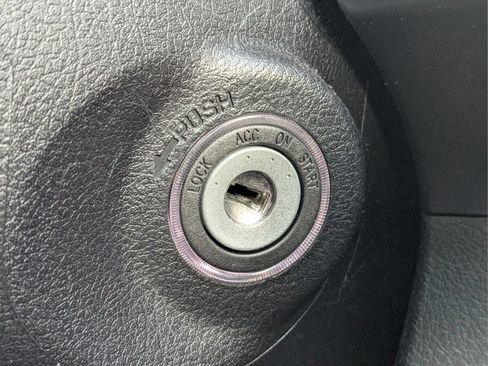 Used 2015 Toyota Camry LE FWD image 25