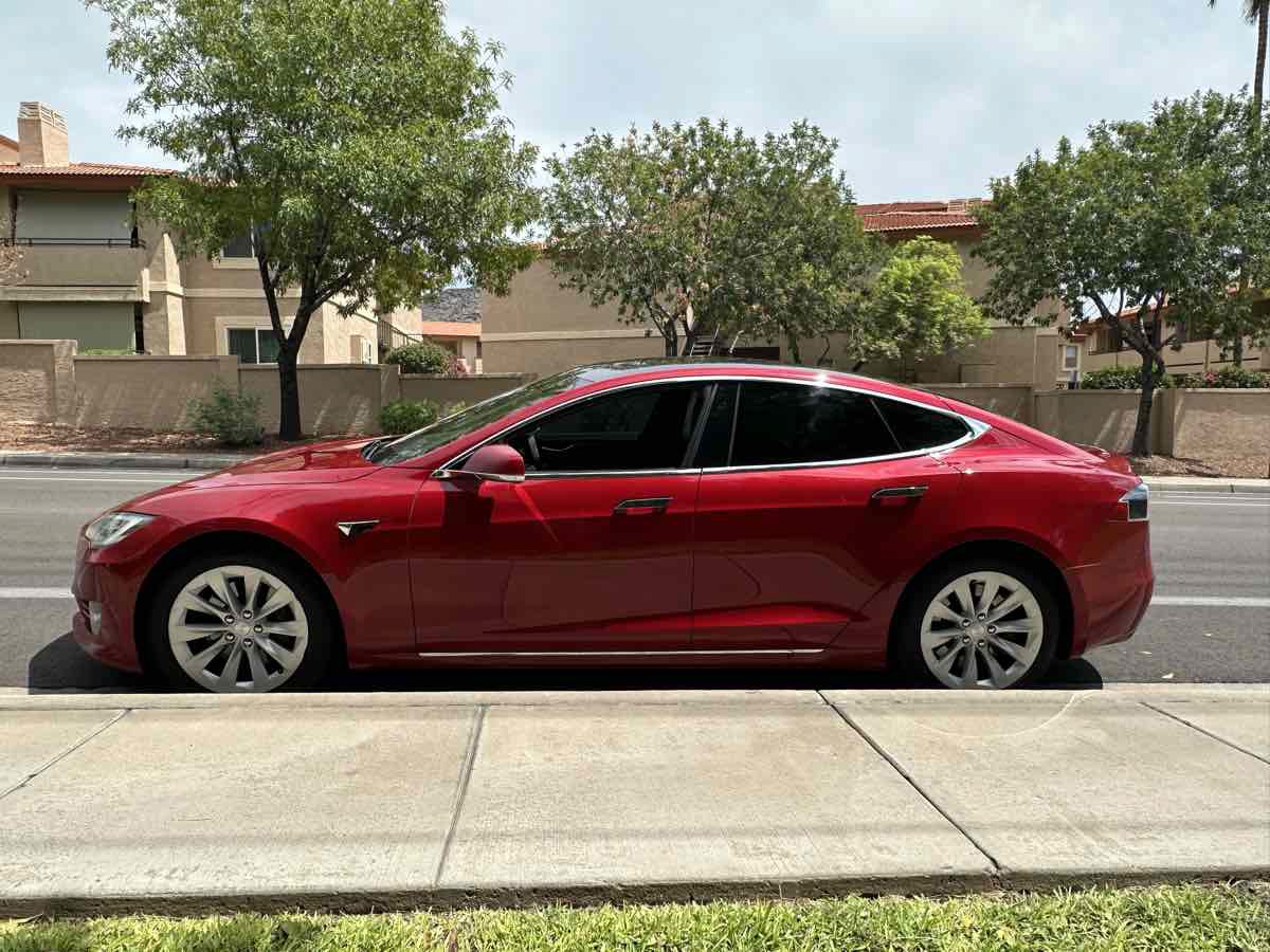 Used 2018 Tesla Model S 100D AWD/4WD image 5
