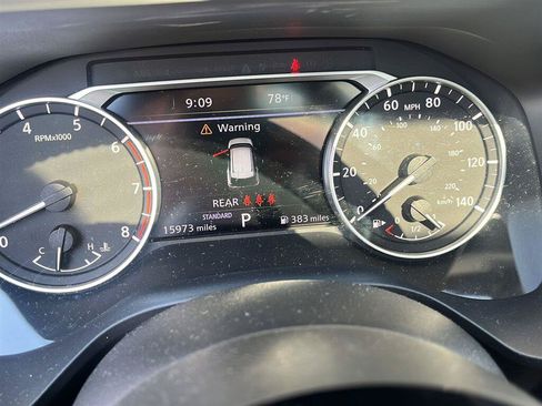 Used 2021 Nissan Rogue SL w/ Premium Package FWD image 2