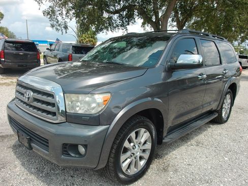 Used 2014 Toyota Sequoia Limited RWD image 1