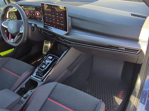 New 2026 Volkswagen Golf SE image 20