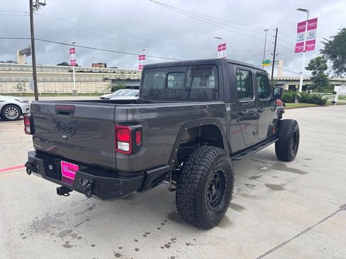 Used 2021 Jeep Gladiator Sport AWD/4WD image 6