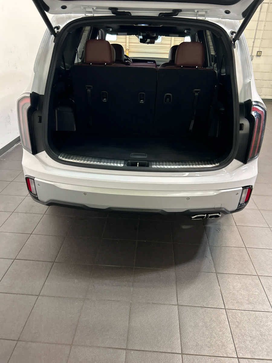 Used 2024 Kia Telluride SX Prestige AWD/4WD image 11