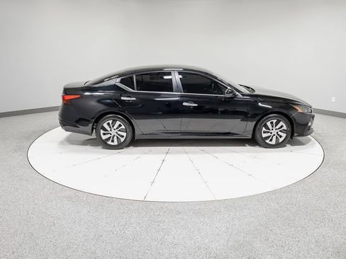 Used 2022 Nissan Altima 2.5 S FWD image 27