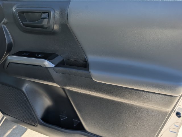 Certified 2022 Toyota Tacoma SR5 RWD image 30