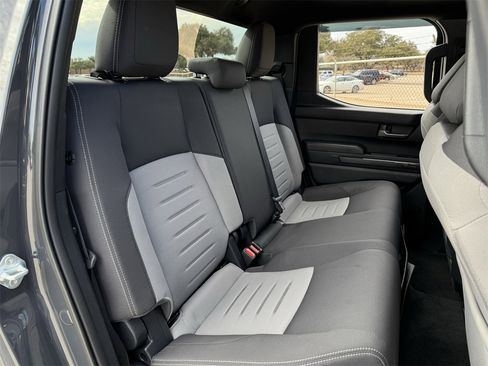 Used 2024 Toyota Tacoma TRD Off-Road image 28