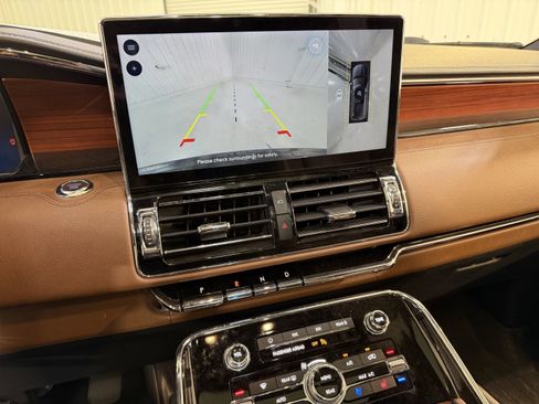 Used 2023 Lincoln Navigator Reserve image 20