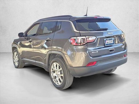 Used 2022 Jeep Compass Latitude image 7