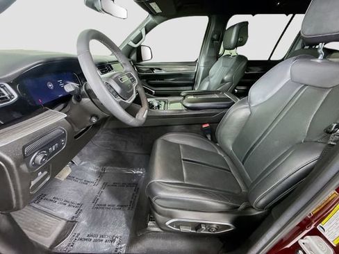 Used 2022 Jeep Wagoneer Series III w/ Convenience Group I AWD/4WD image 22