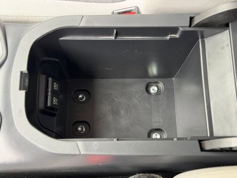 Used 2019 Toyota RAV4 XLE AWD/4WD image 20