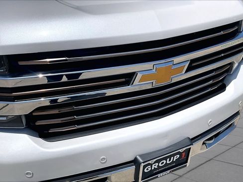 Used 2022 Chevrolet Silverado 1500 High Country AWD/4WD image 30