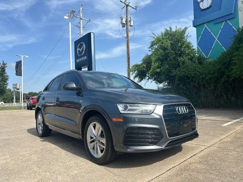 Used 2018 Audi Q3 2.0T Premium w/ Convenience Package FWD image 2