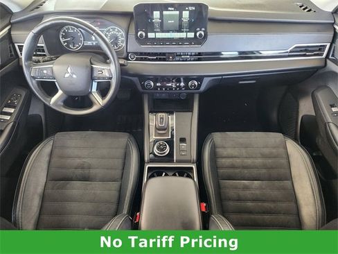 Used 2022 Mitsubishi Outlander SE image 23