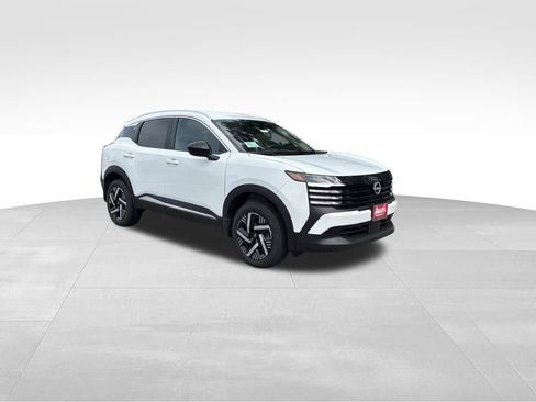 New 2026 Nissan Kicks SV image 7