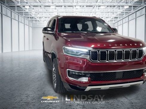 Used 2024 Jeep Wagoneer Series II image 4