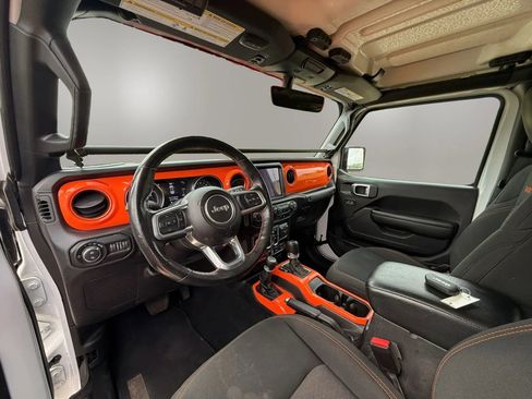 Used 2021 Jeep Gladiator Mojave AWD/4WD image 17