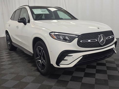 New 2026 Mercedes-Benz GLC 300 GLC 300 image 8