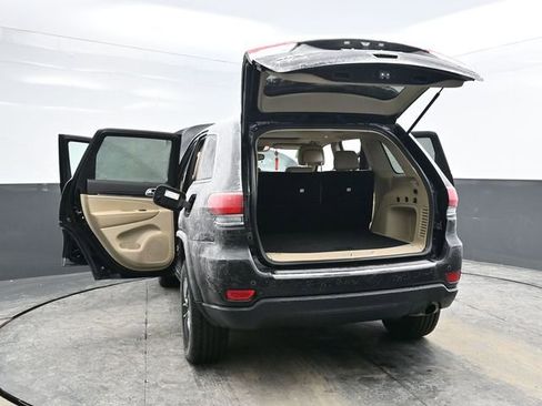 Used 2021 Jeep Grand Cherokee Limited image 40