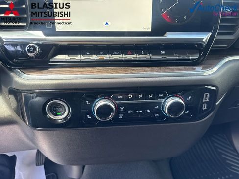 Used 2024 GMC Sierra 1500 Elevation AWD/4WD image 32