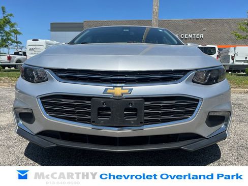 Used 2018 Chevrolet Malibu LT FWD image 8