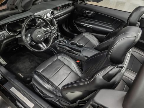 Used 2019 Ford Mustang GT Premium w/ GT Performance Package RWD image 2
