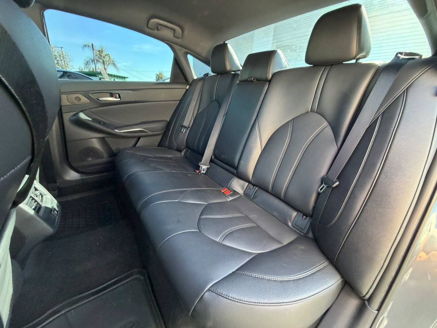Used 2021 Toyota Avalon XLE FWD image 26