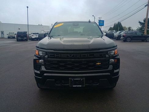 Used 2023 Chevrolet Silverado 1500 Custom AWD/4WD image 2