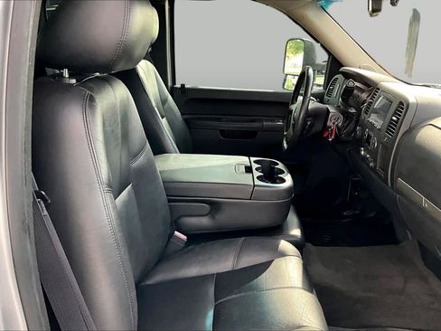 Used 2013 Chevrolet Silverado 3500 LT w/ Interior Plus Package AWD/4WD image 9