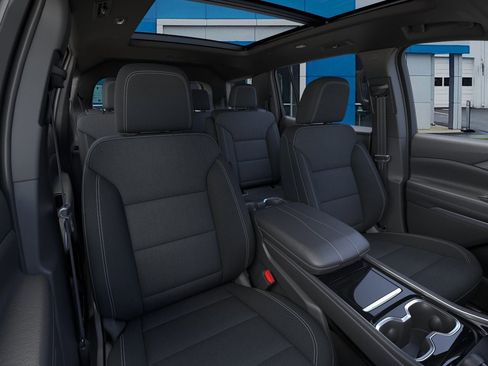 New 2026 Chevrolet Traverse LT image 16