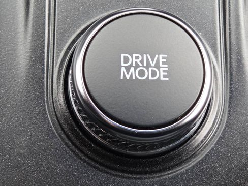 Used 2025 Ford Explorer ST w/ Sun And Sound Package AWD/4WD image 28