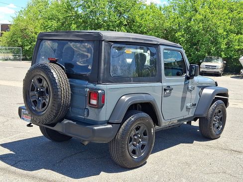 Used 2025 Jeep Wrangler Sport AWD/4WD image 6
