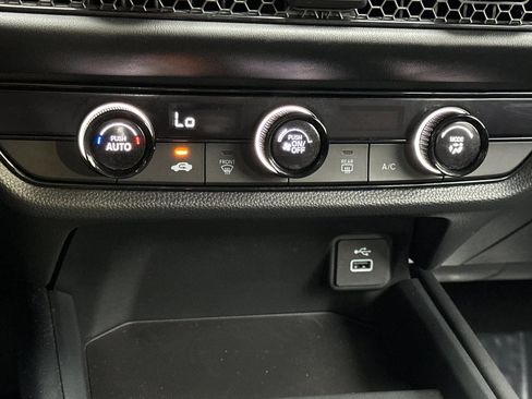 Certified 2025 Honda HR-V LX image 18