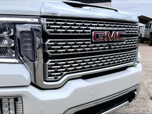 Used 2022 GMC Sierra 3500 Denali image 28