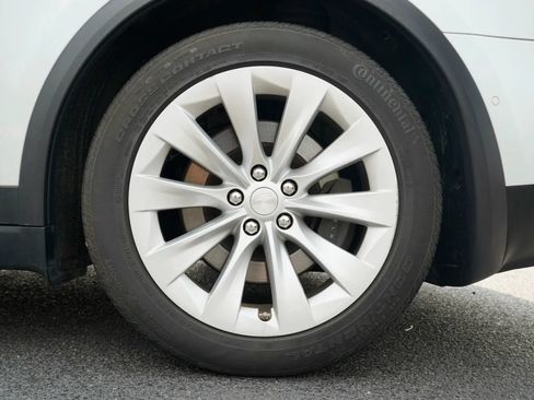 Used 2020 Tesla Model X Long Range AWD/4WD image 18