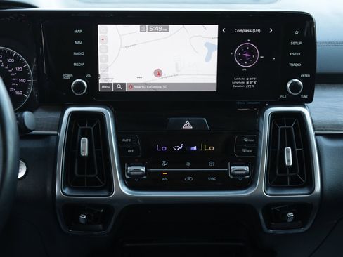 Used 2022 Kia Sorento EX image 10