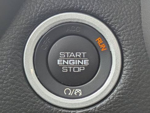 Used 2024 RAM 1500 Laramie RWD image 28