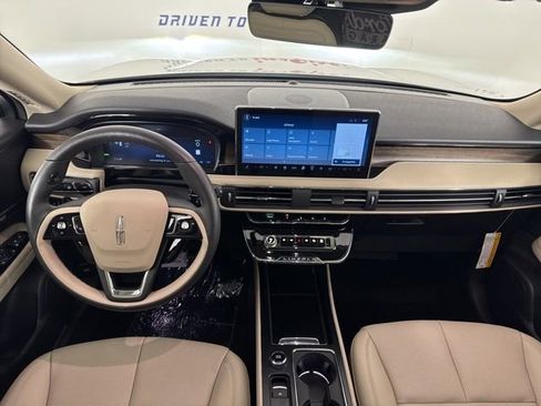 New 2025 Lincoln Corsair Grand Touring w/ Equipment Group 301A image 9