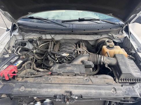 Used 2013 Ford F150 Lariat w/ Luxury Equipment Group RWD image 10