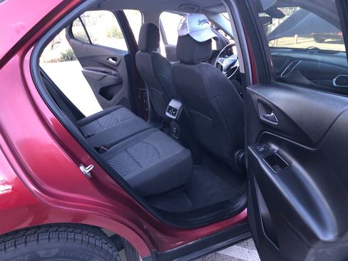 Used 2019 Chevrolet Equinox LT image 11