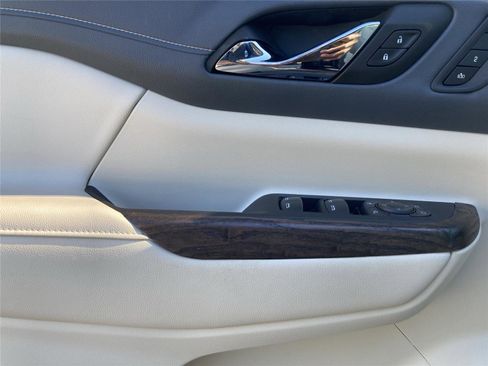 Used 2023 GMC Acadia Denali w/ Denali Ultimate Package image 27