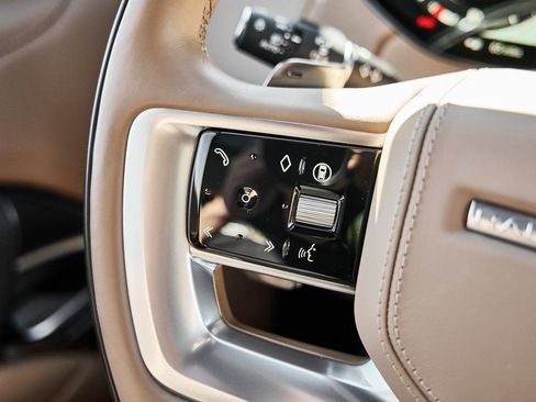 Used 2025 Land Rover Range Rover Long Wheelbase SE image 57