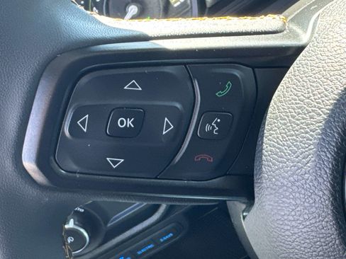 Used 2024 Jeep Wrangler Unlimited w/ Convenience Group image 12