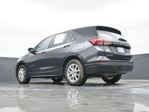 Used 2022 Chevrolet Equinox LS w/ Driver Confidence II Package FWD image 43