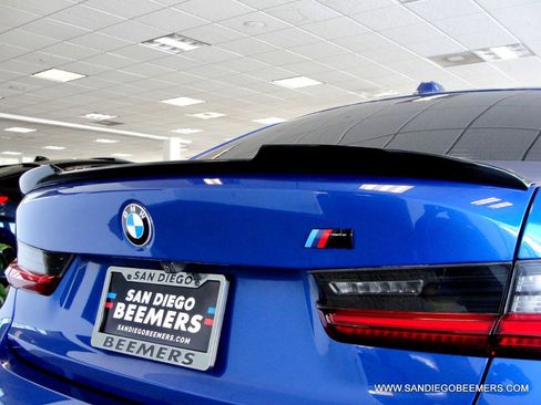 Used 2024 BMW 330i Sedan w/ M Sport Package RWD image 13