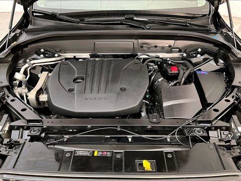 Used 2025 Volvo XC60 B5 Plus w/ Protection Package Premier image 12