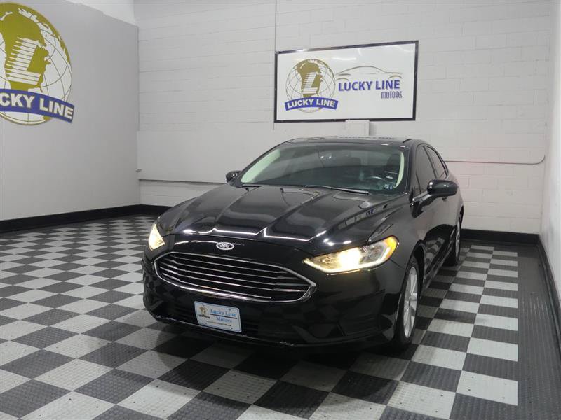 Used 2019 Ford Fusion SE FWD image 4