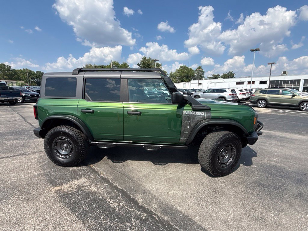 Used 2024 Ford Bronco Everglades AWD/4WD image 2