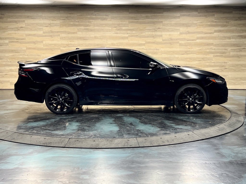 Used 2023 Nissan Maxima SR w/ Sport Mat Group FWD image 27