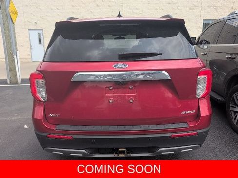 Used 2023 Ford Explorer XLT w/ Equipment Group 202A AWD/4WD image 7