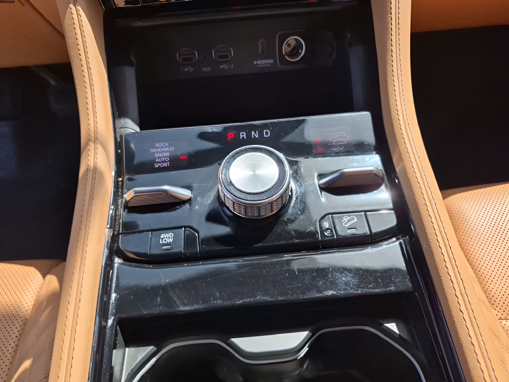 Used 2025 Jeep Grand Cherokee L Summit AWD/4WD image 27